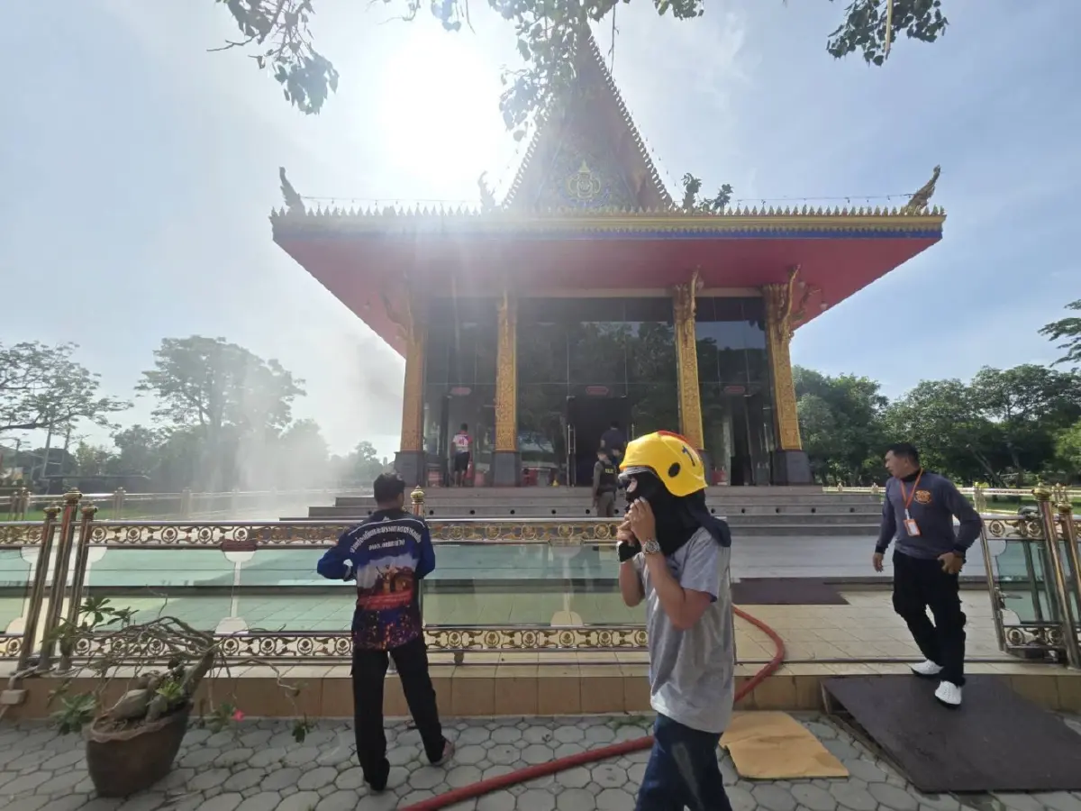 ระทึก ไฟไหม้โบสถ์วัดใหญ่ วัดไร่ดอน เขากิ่ว เพชรบุรี เร่งดับเพลิง