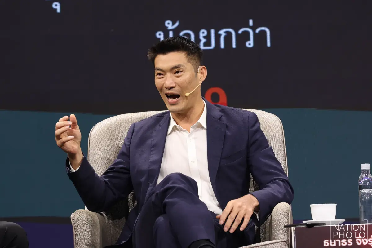 ‘ธนาธร’ ชี้มี ‘กลุ่มคน’ เคลื่อนการเมืองสู่ทางตัน หยุดเวลาเปลี่ยน