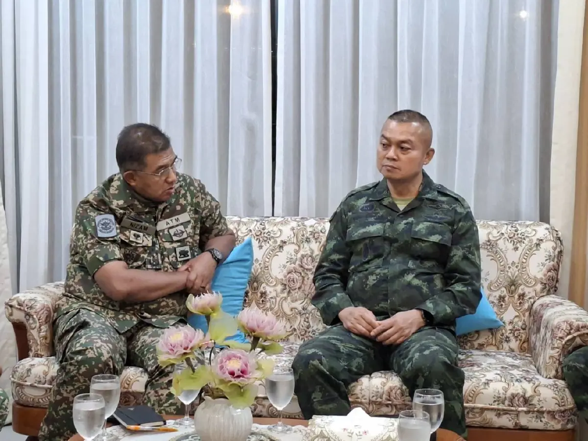 มทภ.2-มทภ.1 พบ ผบ.ทสส.มาเลเซีย ชี้แจงข้อเท็จจริง ชายแดนไทย - กัมพูชา