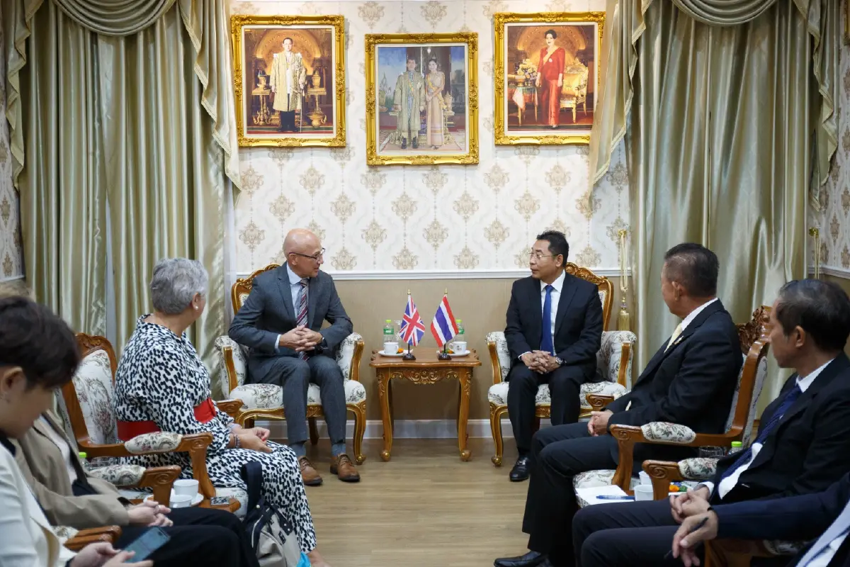 สถานทูตอังกฤษโรดโชว์ภาคตะวันออก ฉลอง 170 ปี สัมพันธ์การทูต