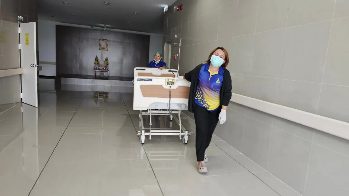 รพ.ม.อุบลฯ เตรียมพร้อมเต็มที่ เพิ่มเตียง-บุคลากร รับมือวิกฤตชายแดน