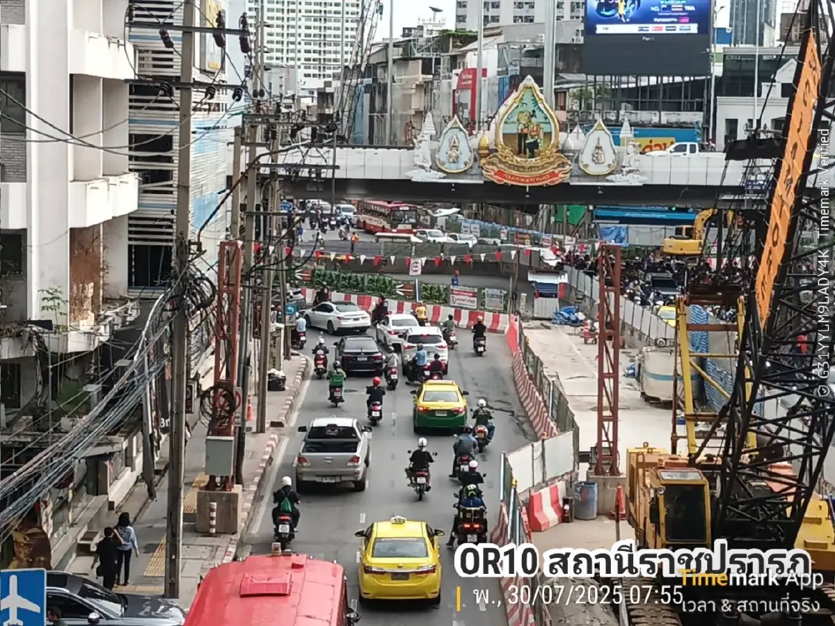 กระทบคนกรุงเทพ ปิดถนน เบี่ยงจราจร ถนนราชปรารภ สร้างกำแพงกันดิน