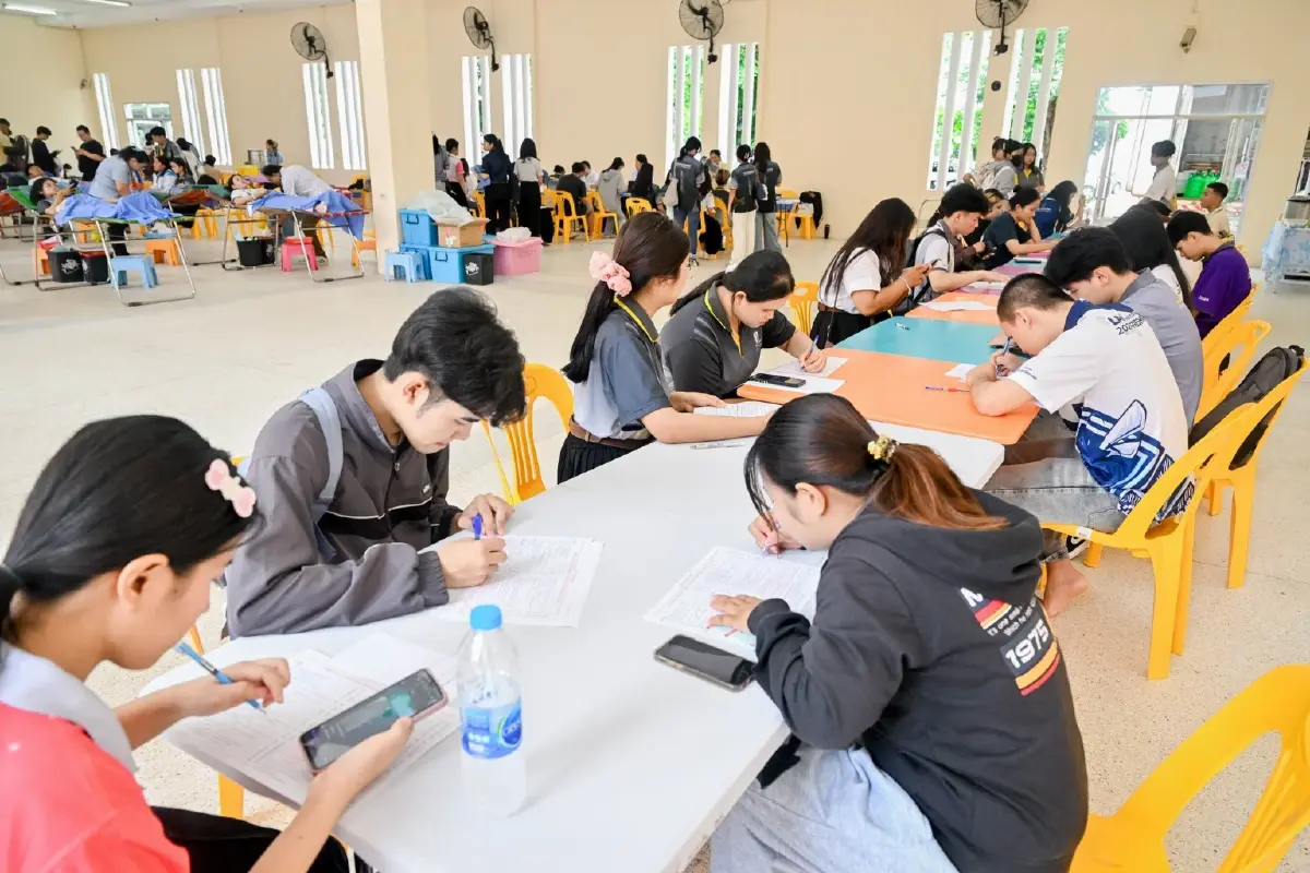 ระดมบริจาคเลือด นิสิตมหาวิทยาลัยดังกว่า 177 คน ร่วมบริจาคโลหิต