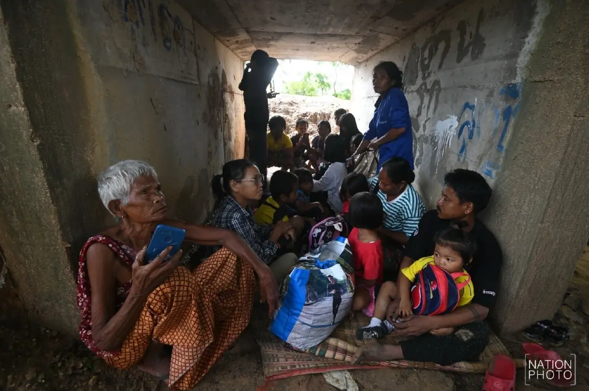 ด่วน! ชาวพนมดงรักอพยพ เหตุยิงปะทะปราสาทตาเมือนธม เปิดคลิปบึ้ม