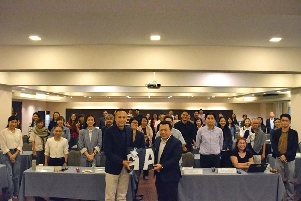 'ดร.กอบศักดิ์-รศ.ดร.จิตติภัทร' บรรยายอนาคตเศรษฐกิจ-ภูมิรัฐศาสตร์ให้ บยสส.รุ่นที่ 4