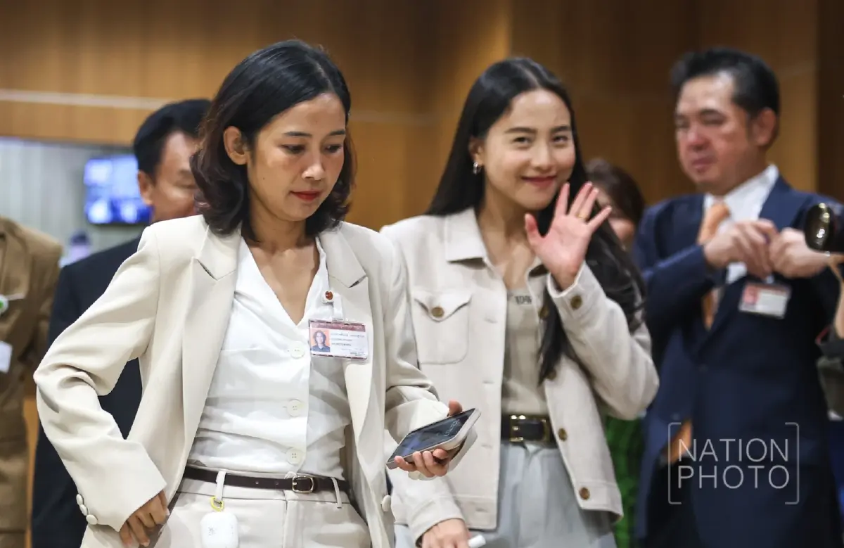 'ปชน.' ความหวังอนาคต หรือก้าวไม่พ้นเกมตัวเอง?