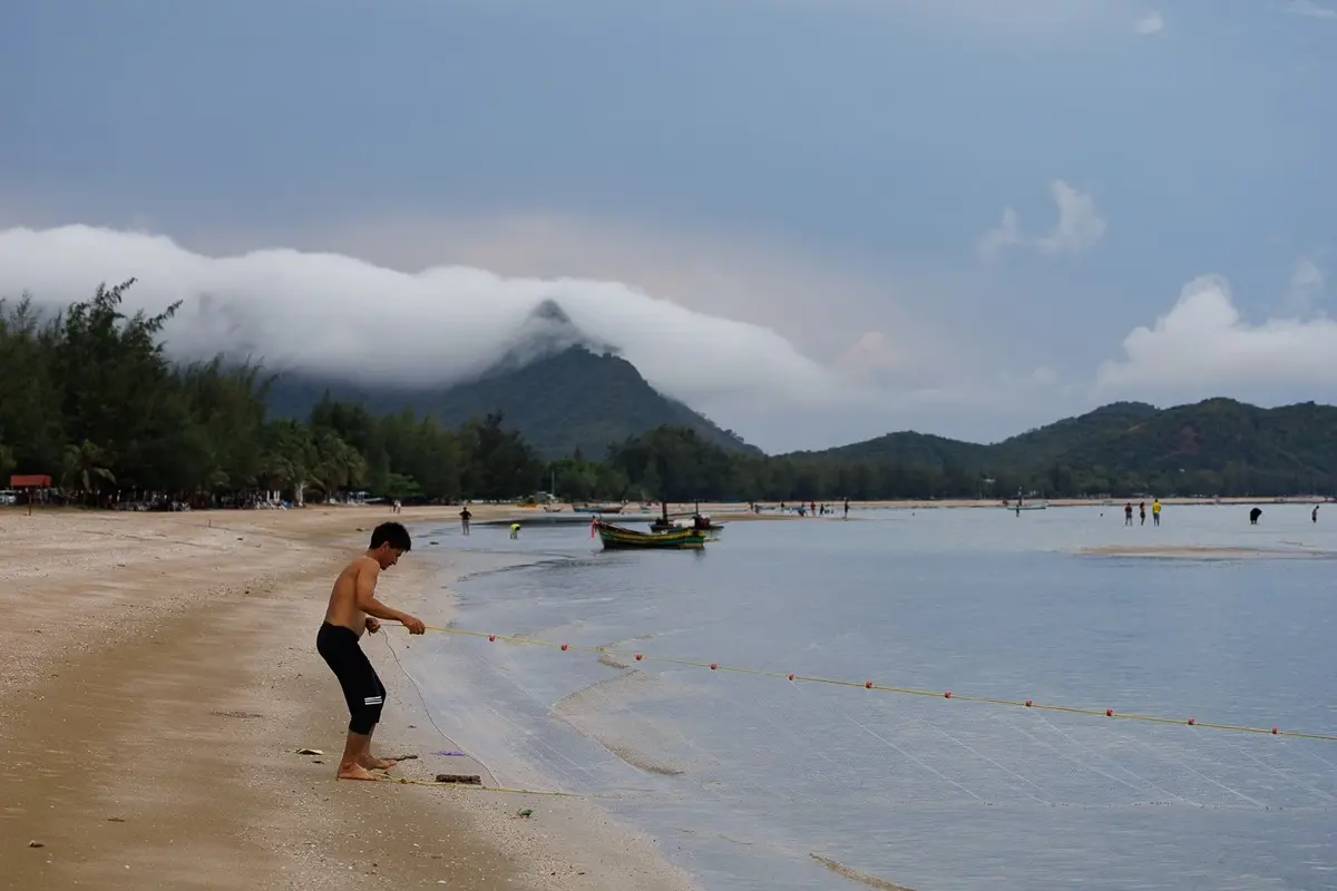 หาดสามร้อยยอด...วิถีธรรมดาที่ยังคงสุดยอด