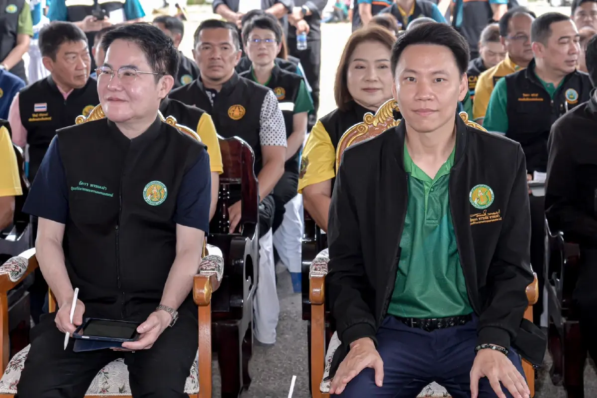 รมว.อรรถกร ลงพื้นที่เร่งแก้ภัยน้ำท่วม น้ำแล้ง อ.พุนพิน จ.สุราษฎร์ธานี