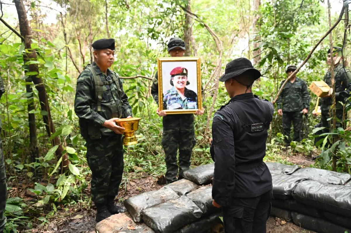 แม่ทัพภาคที่ 2 นำสิ่งของพระราชทาน มอบให้ทหารชายแดนไทย-กัมพูชา