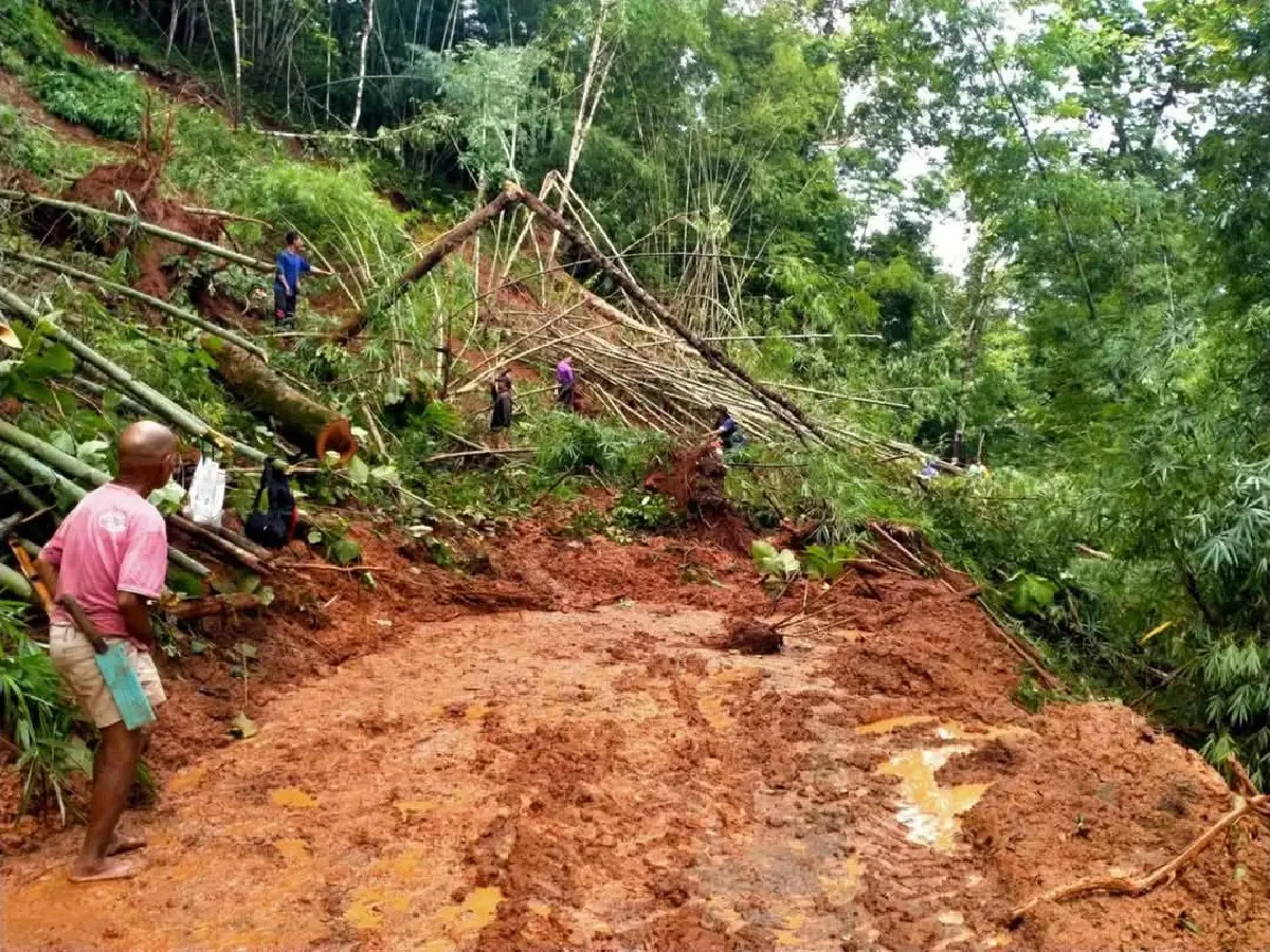 จุฬาฯ ไม่ทิ้งน่าน! ลุยช่วยน้ำท่วม-ดินสไลด์ พร้อมชวนบริจาค