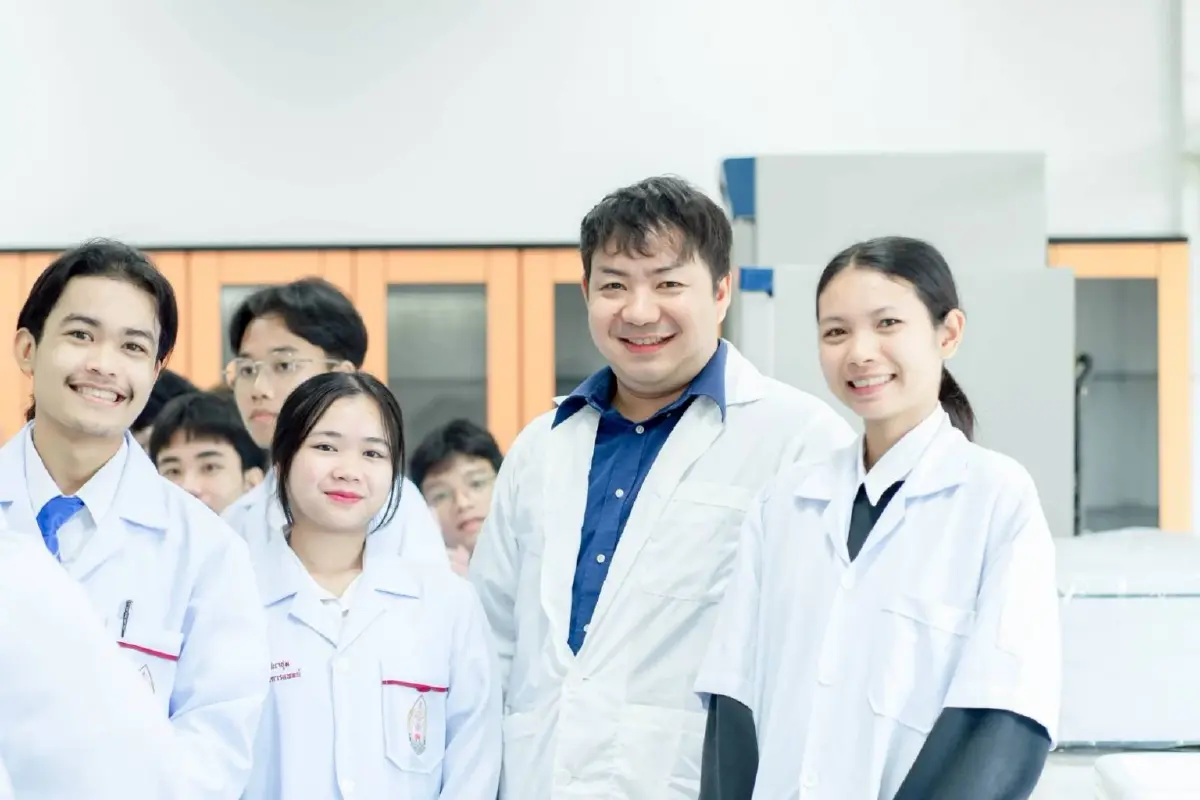 วัฒนาเฮลธ์ รุกแผนสุขภาพลุ่มน้ำโขง ร่วม ม.นครพนม เปิดศูนย์เทคนิคการแพทย์