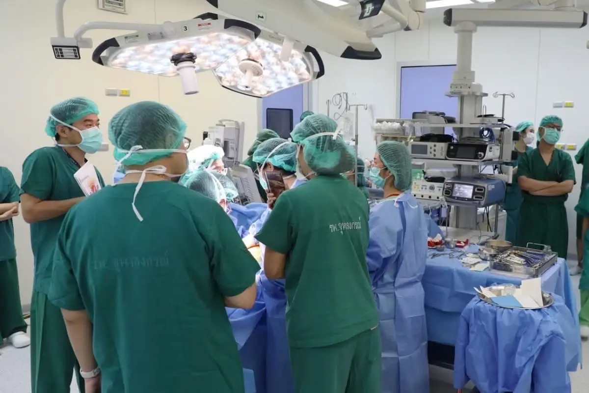 รพ.จุฬาฯ สร้างประวัติศาสตร์! ผ่าตัดรักษา โรคหยุดหายใจขณะหลับ สำเร็จ