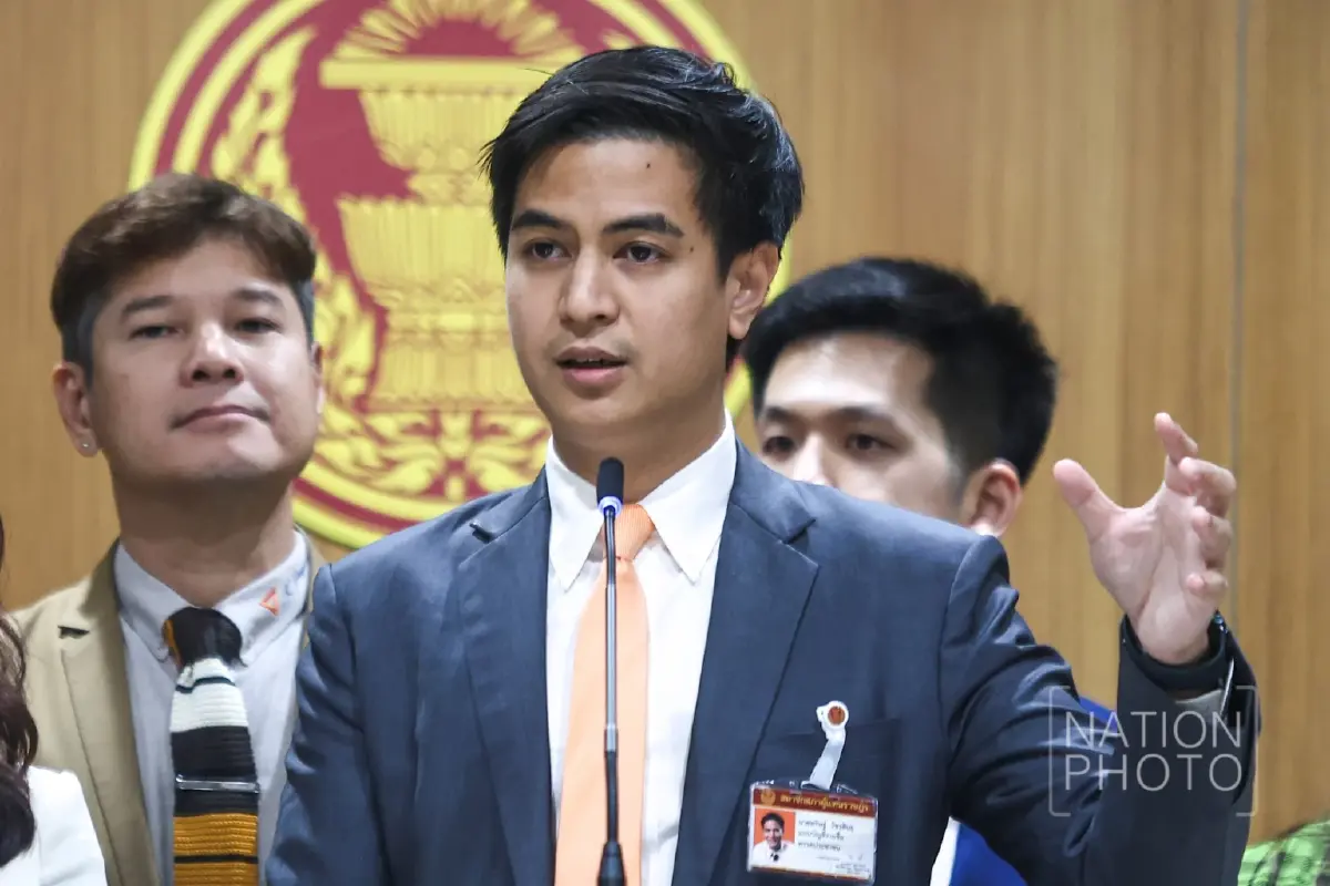 'ปชน.' ความหวังอนาคต หรือก้าวไม่พ้นเกมตัวเอง?