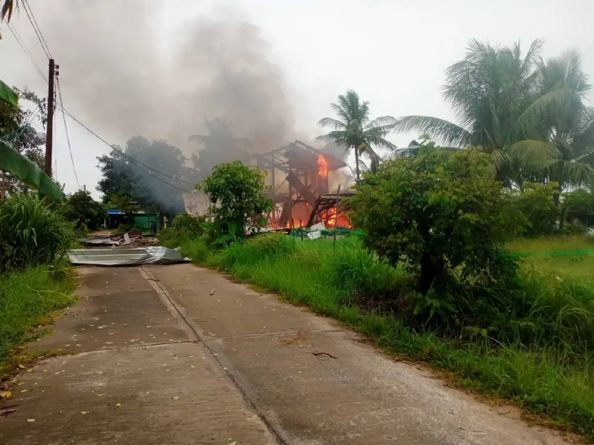 'กัมพูชา' ลากจรวดหลายลำกล้อง เปิดฉากยิงทหารไทย ปราสาทตาควายเช้าตรู่วันนี้