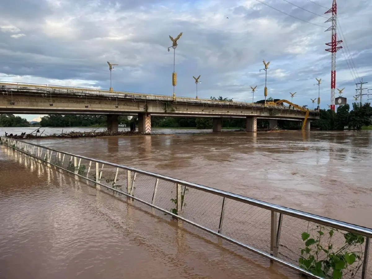 ปภ.เชียงราย รายงาน น้ำท่วมแล้ว 8 อำเภอ คาดฝนตกซ้ำตลอด 24 ชม.