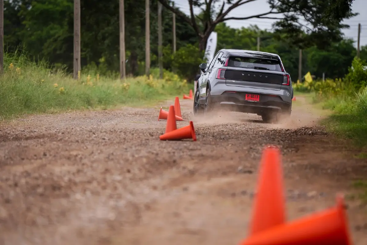 วอลโว่ 'EX 30 Cross Country' อีวี ลุยสนุก แรงเหลือ ช่วงล่างแน่น