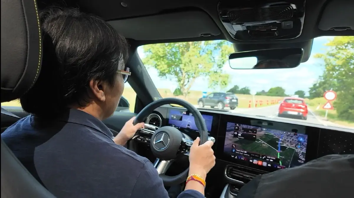Mercedes-Benz CLA 250+ EV แรงดี ขับสนุก ช่วงล่างแน่น วิ่งไกล 792 กม.
