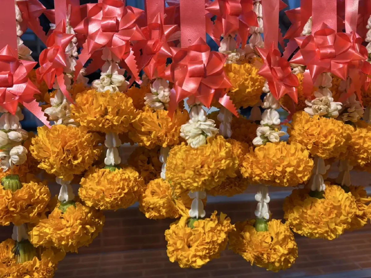 ประวัติวันอาสาฬหบูชา 2568 ดูวิธีเวียนเทียน บทสวดมนต์ วันพระใหญ่