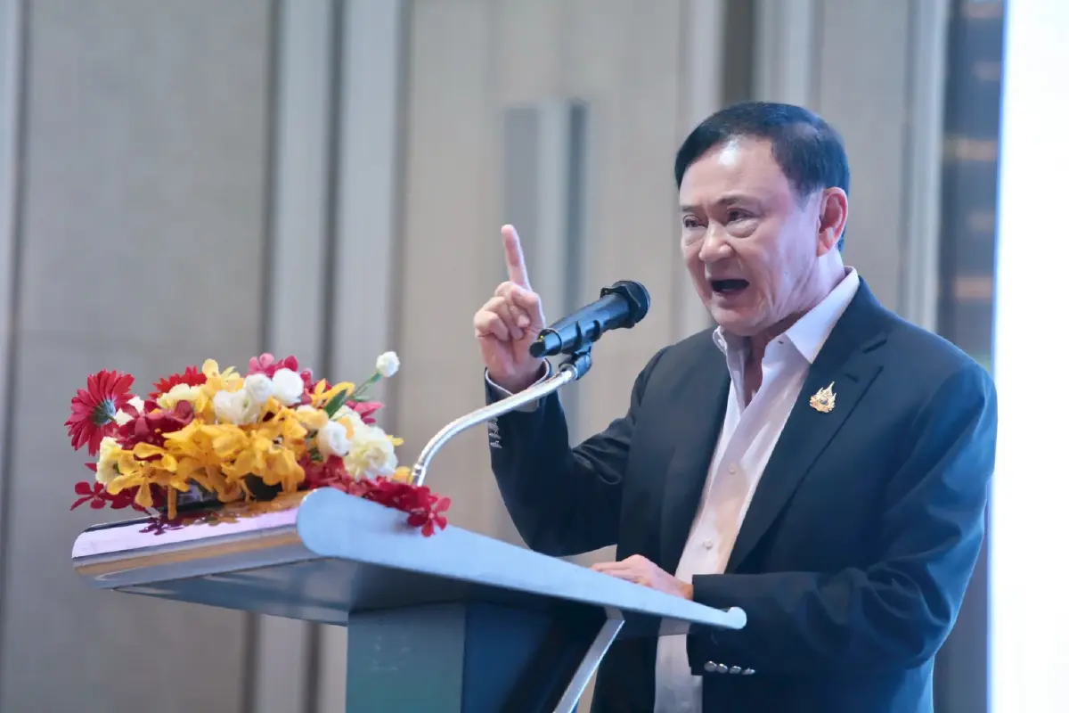 'พท.' ขยับเก้าอี้ ‘ประธานกมธ.’  ตรึงกำลัง สกัด ‘ตีท้ายครัว’