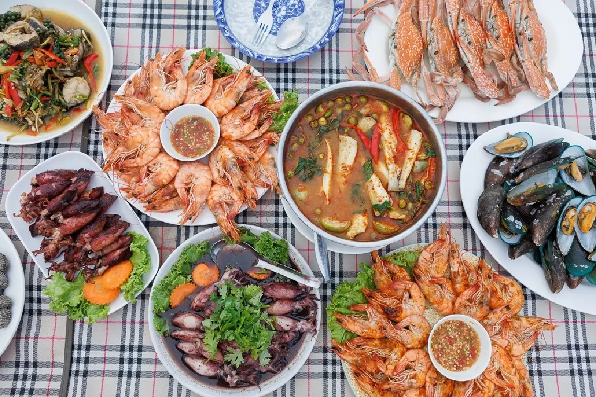 หาดสามร้อยยอด...วิถีธรรมดาที่ยังคงสุดยอด