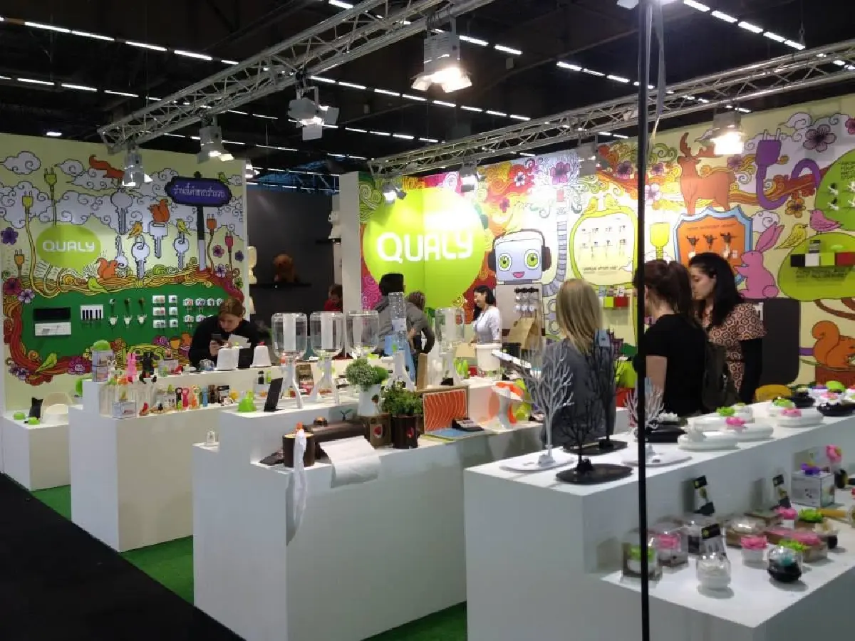 จาก 'พระรอด' สู่ 'พารอด' แผ่นดินไหวเป็นจุดเริ่มต้น นกหวีดพุทธศิลป์รักษ์โลก