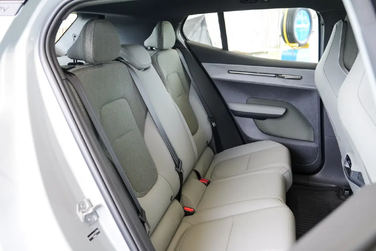 วอลโว่ 'EX 30 Cross Country' อีวี ลุยสนุก แรงเหลือ ช่วงล่างแน่น