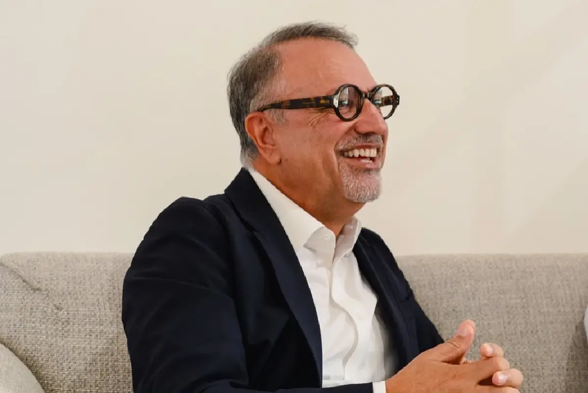 นักออกแบบไทยเจ๋ง! เก้าอี้ IZZI คว้ารางวัลระดับโลก SIT FDA 2025