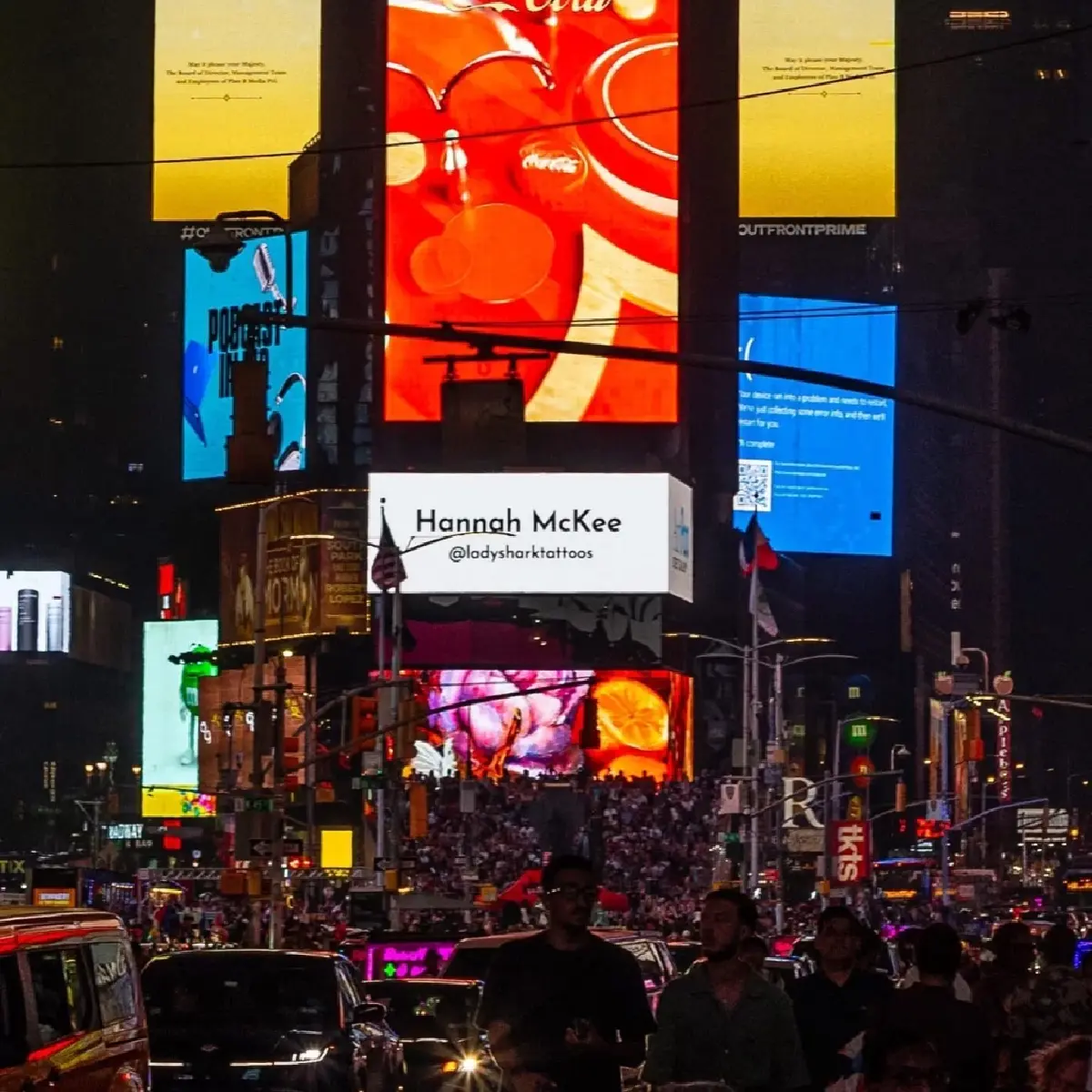 พระบารมีแผ่ไพศาล พระบรมฉายาลักษณ์ ในหลวง ร.10 ประดับบนไทม์สแควร์