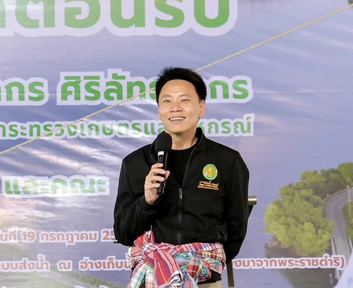 รมว.เกษตรฯ ลุยเมืองคอน ติดตามการจัดการน้ำ ย้ำเดินหน้าลดน้ำท่วม - แล้ง