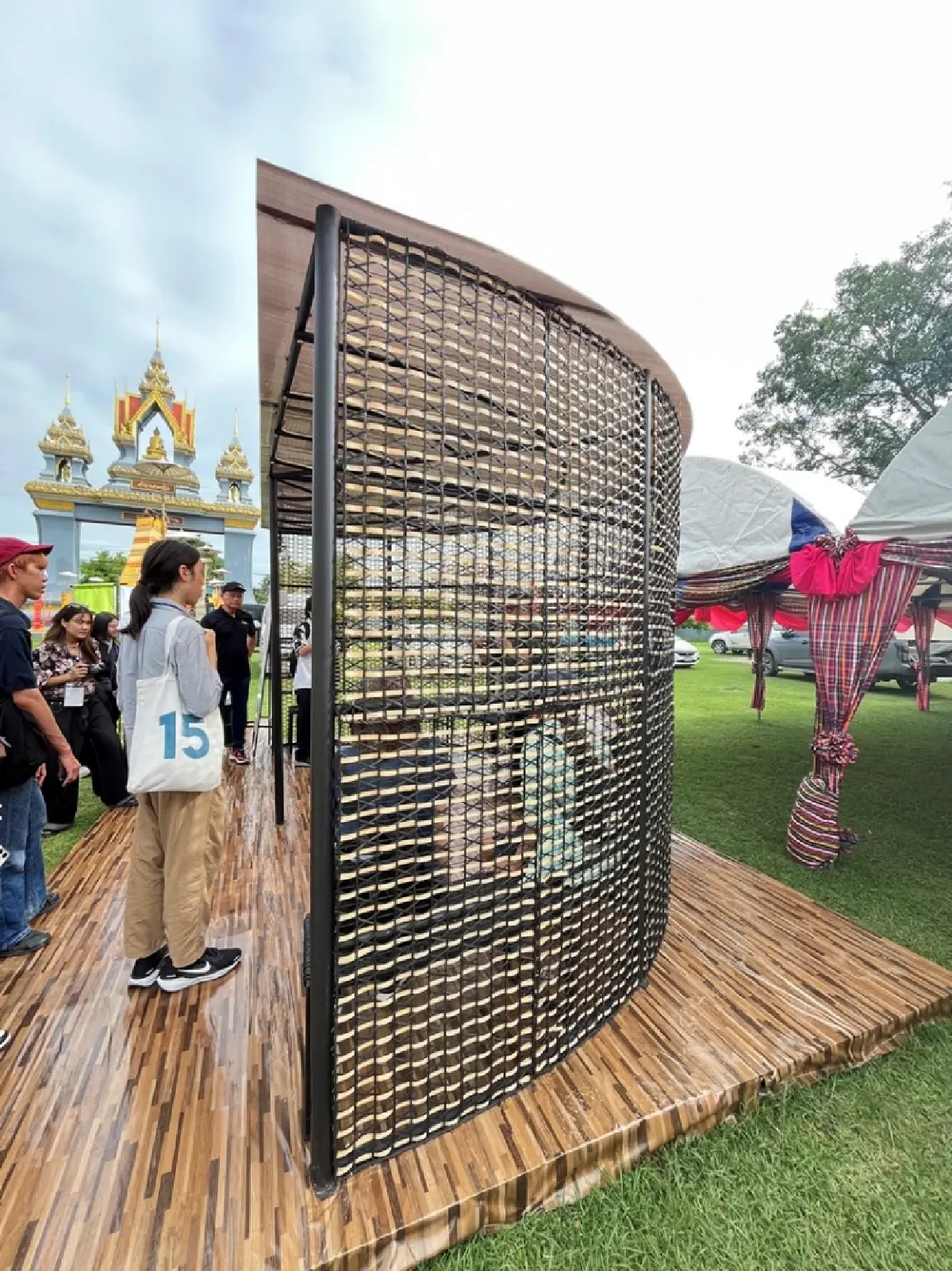 ขยะใยแก้วคืนชีพ! AIS 3BB Fibre 3 สู่ดีไซน์อีสานสร้างมูลค่า