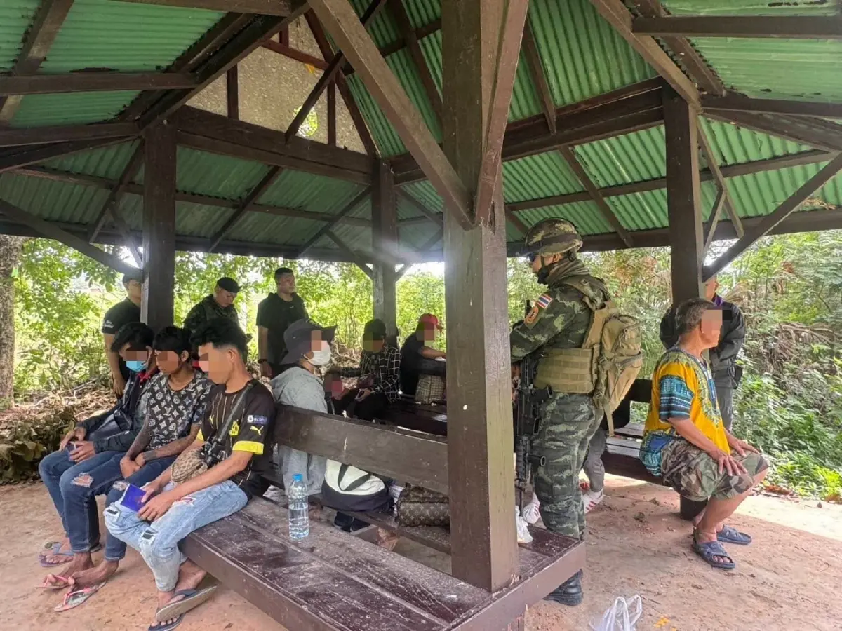 อดยาก! 9 เขมรแอบเข้าอีก ชายแดนไทย-กัมพูชา ไม่ฟัง 'ฮุน เซน'