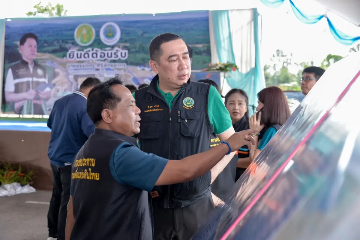 รมว.อรรถกร ลงพื้นที่เร่งแก้ภัยน้ำท่วม น้ำแล้ง อ.พุนพิน จ.สุราษฎร์ธานี