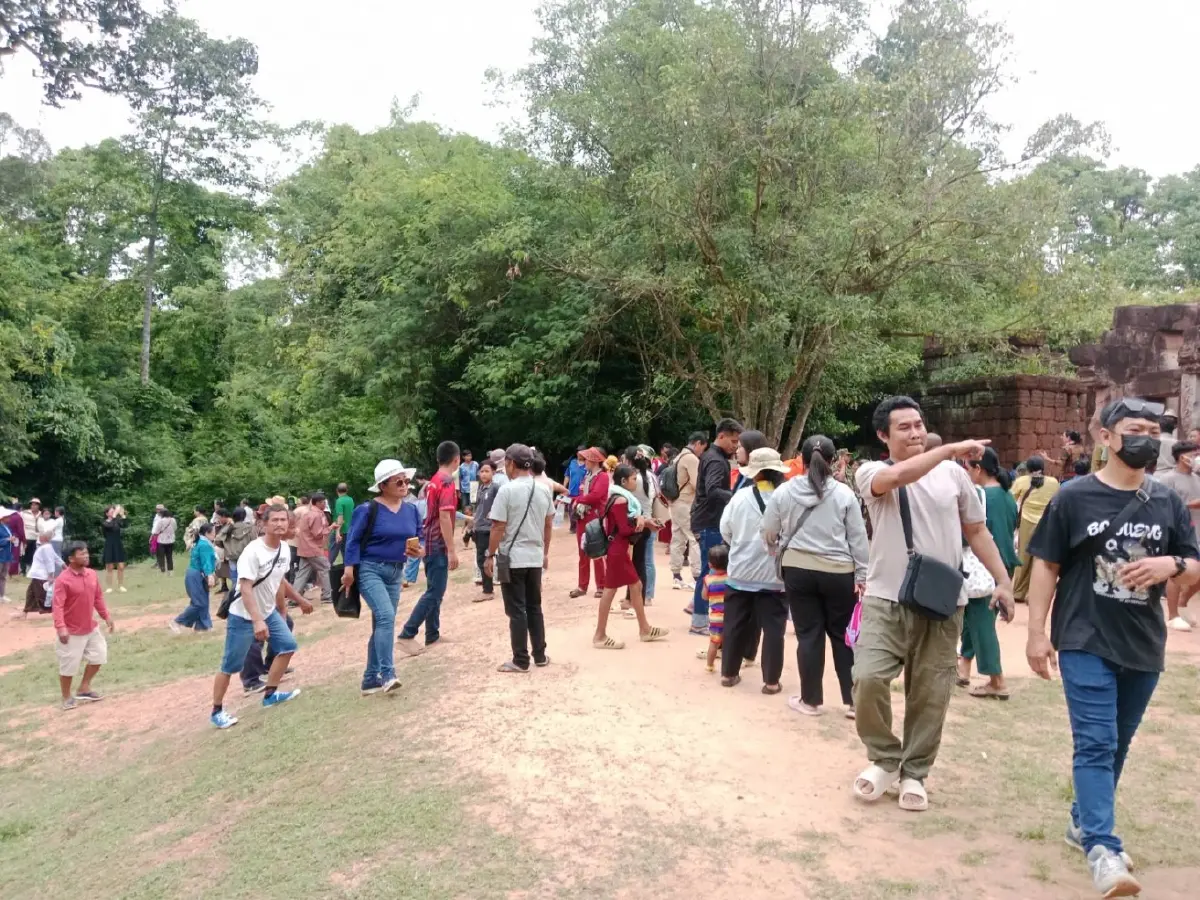 ทภ.2 เปิดยอด คนไทย-กัมพูชา เที่ยวปราสาทตาเมือนธม-ปราสาทตาควาย เฉียด7,000คน