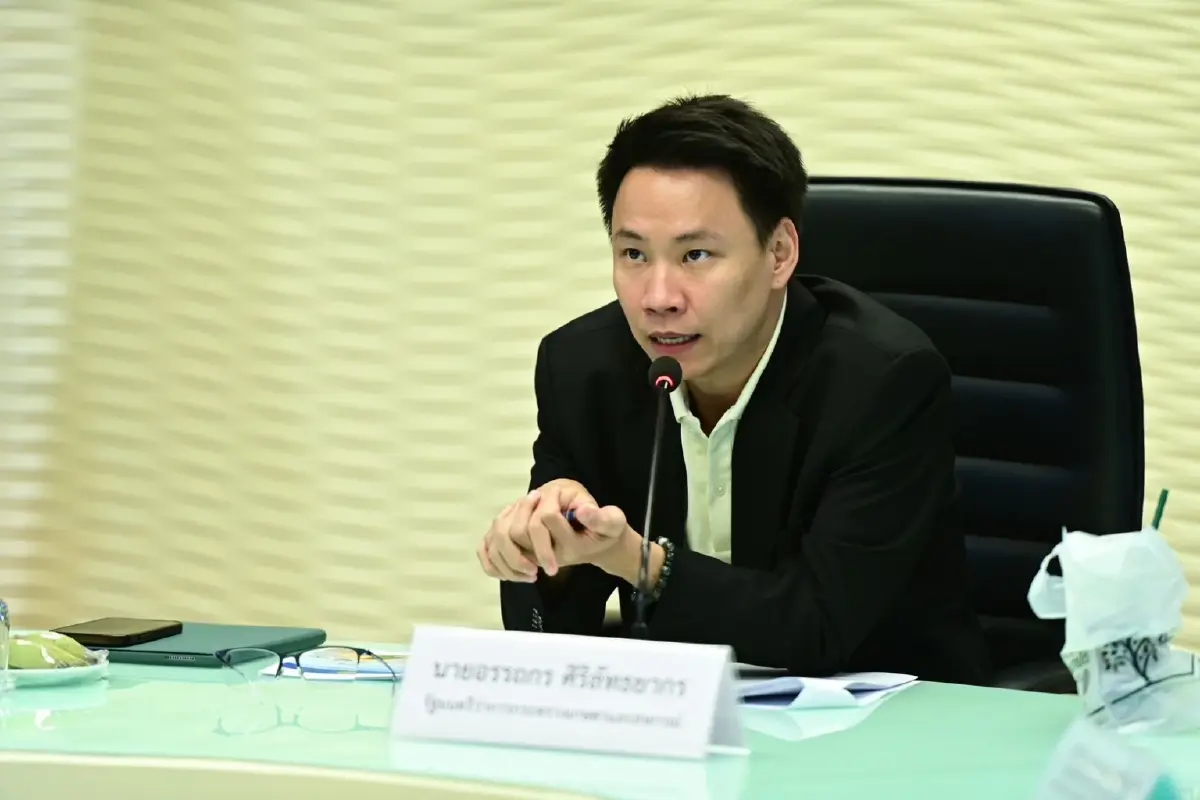 ฟรุ๊ตบอร์ด ไฟเขียว  จัดงบพันล้าน อุ้มชาวสวนลำไย เสนอครม. เร็วๆนี้