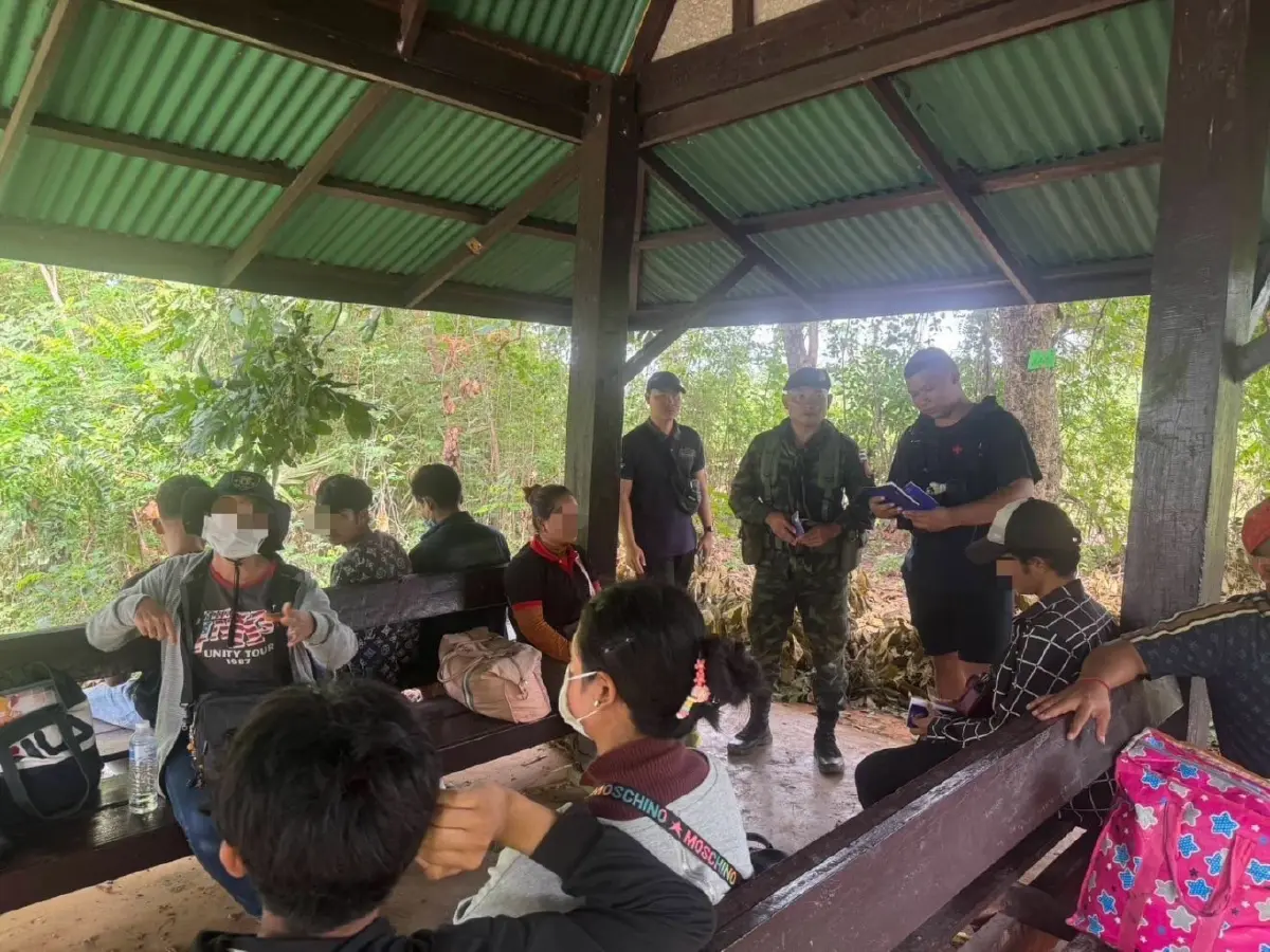 อดยาก! 9 เขมรแอบเข้าอีก ชายแดนไทย-กัมพูชา ไม่ฟัง 'ฮุน เซน'