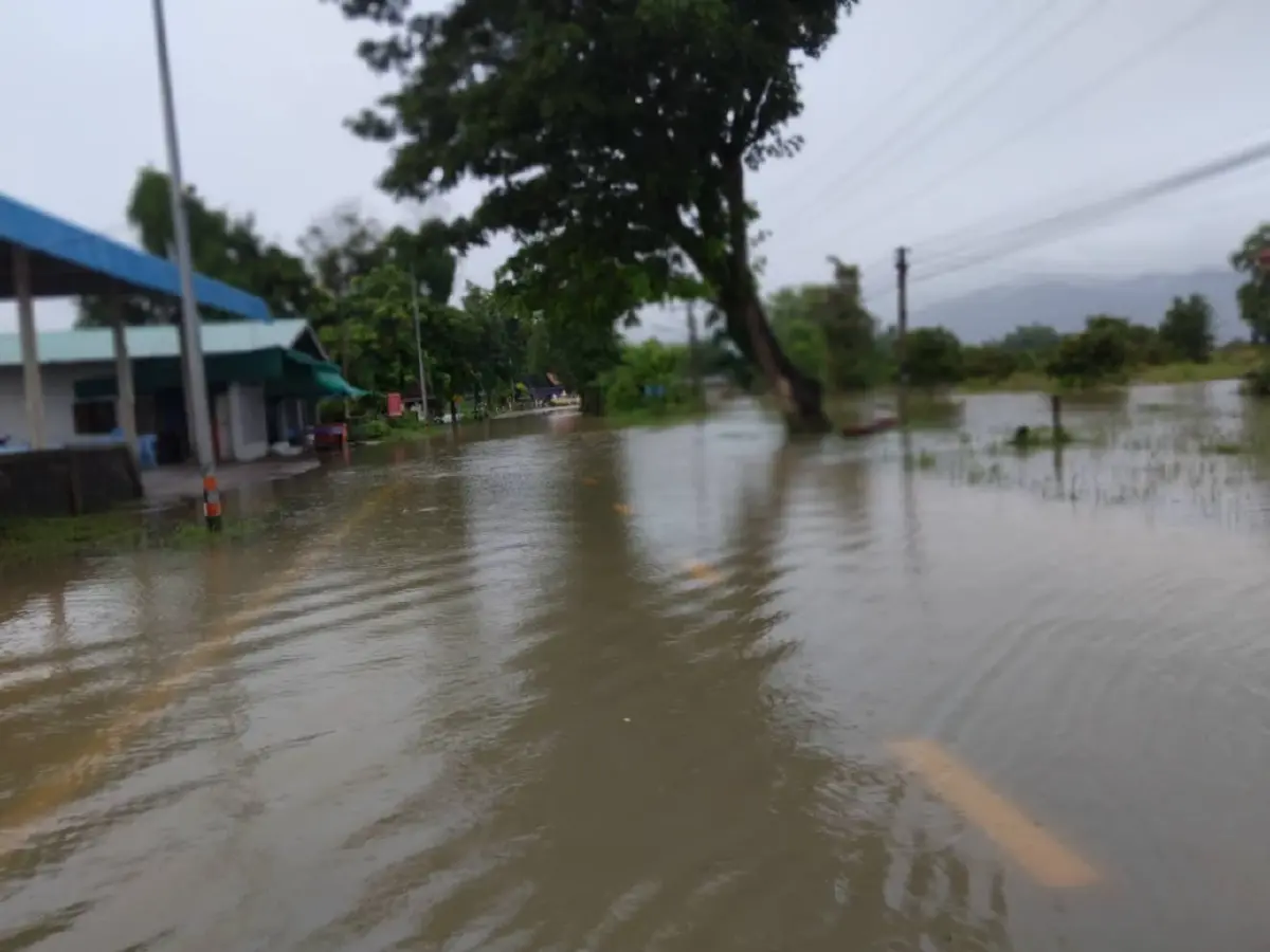 สรุปน้ำท่วม จ.เชียงราย ล่าสุด 15 อำเภอ เดือดร้อน 1.3 หมื่นครัวเรือน