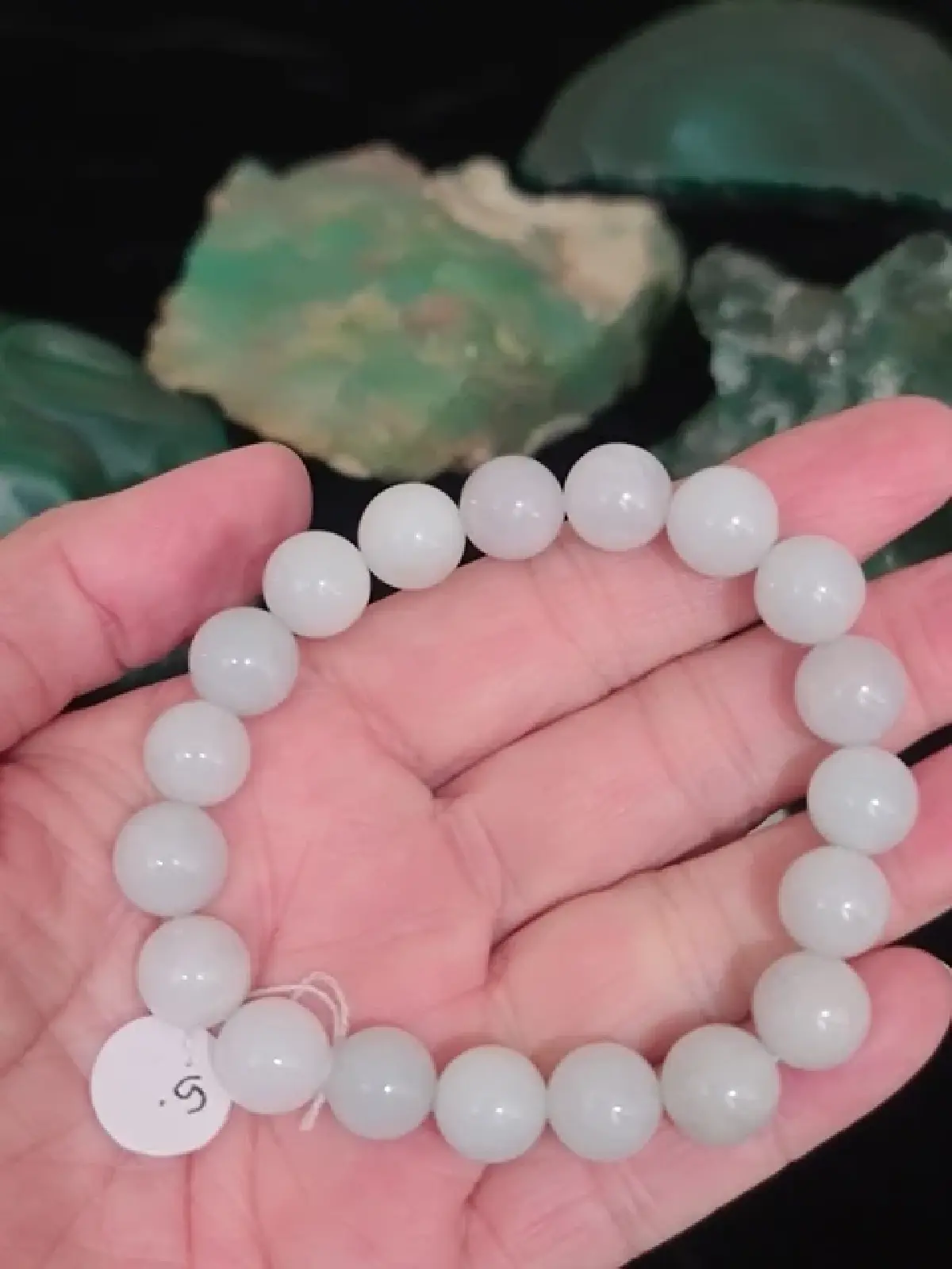 เรียนรู้เรื่องหยก ความเชื่อ วัฒนธรรม วิธีเลือกซื้อและดูแลหยก