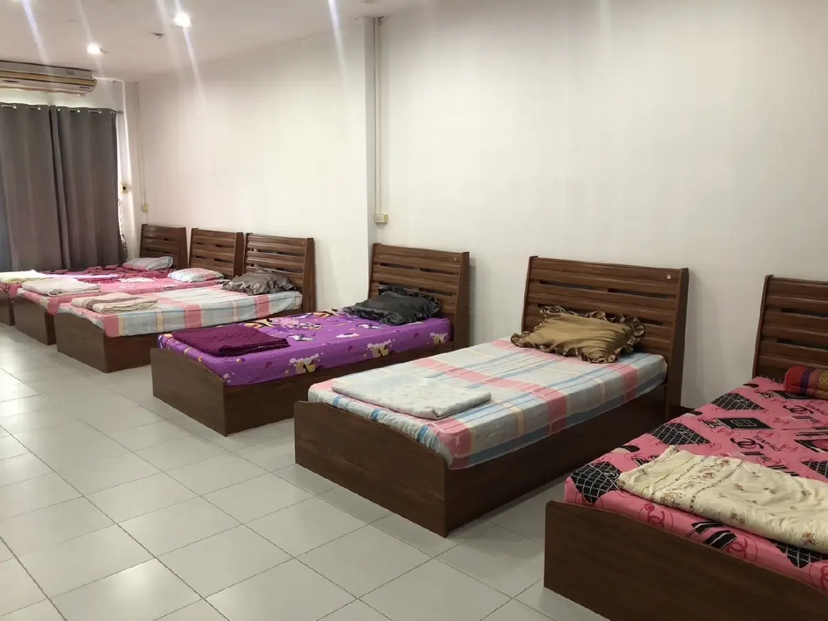 กรมชลประทาน จัดตั้งโรงครัว-ที่พักพิง ช่วยชาวศรีสะเกษจากเหตุปะทะชายแดนไทย-กัมพูชา