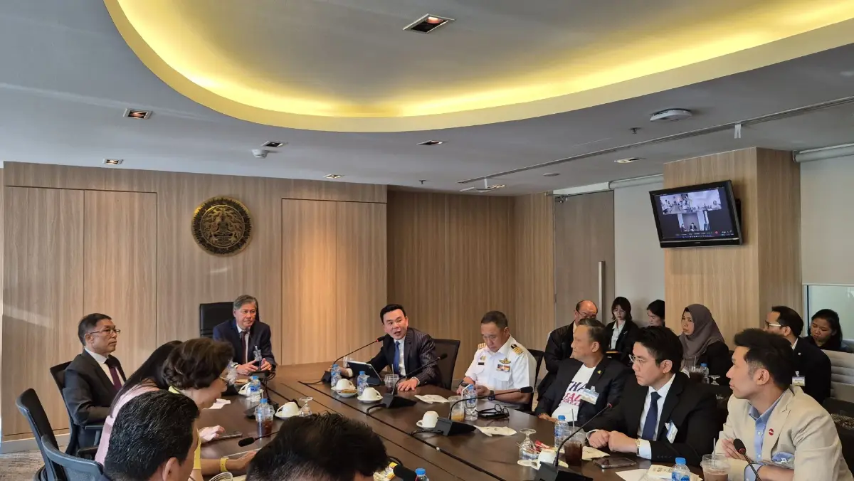 ‘สุริยะ’ ผนึกทุกสายการบินของไทย เพิ่มที่นั่งรับคนไทยในกัมพูชากลับประเทศ