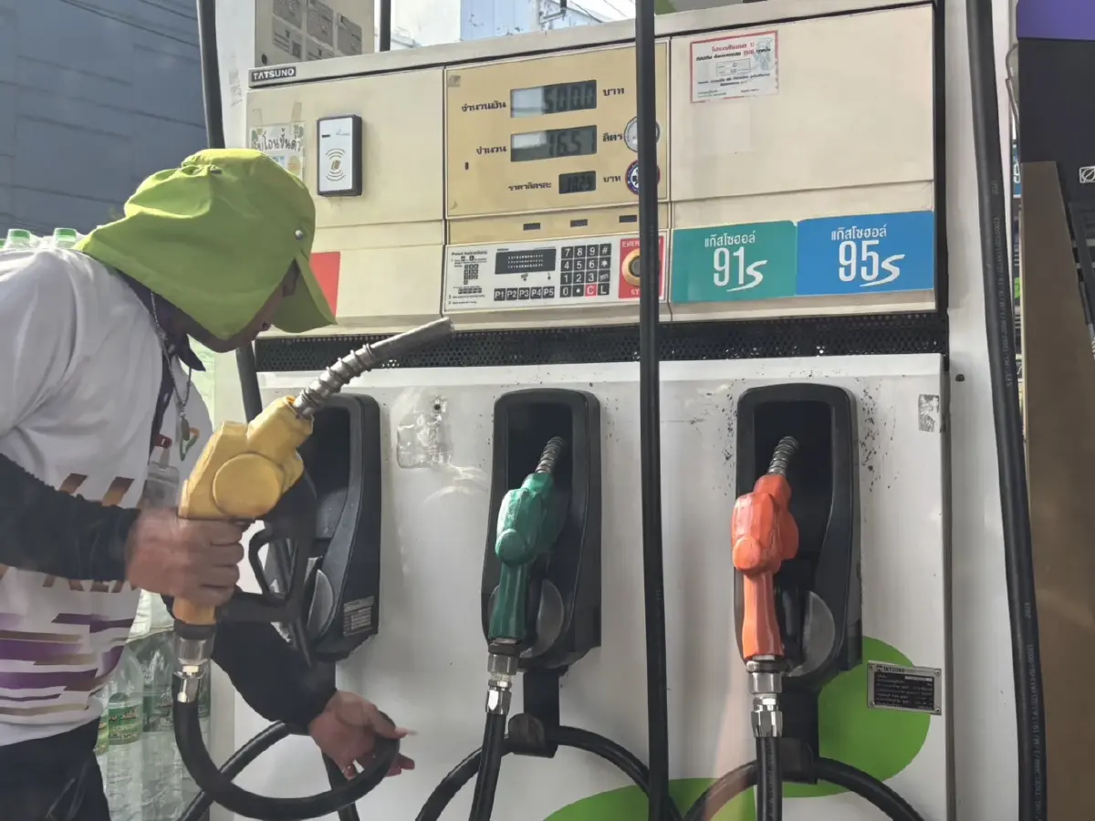 ราคาน้ำมันวันนี้ 30 ก.ค.68 เบนซิน ดีเซล น้ำมันลด ปตท. บางจาก เชลล์ PT