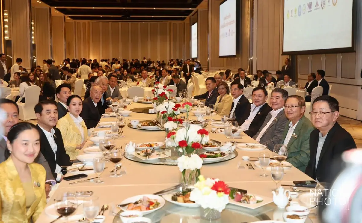 ‘ทักษิณ’ ประกาศ กลางวง พรรคร่วมฯ ‘เลือกตั้ง’ แล้ว จับมือกันต่อ