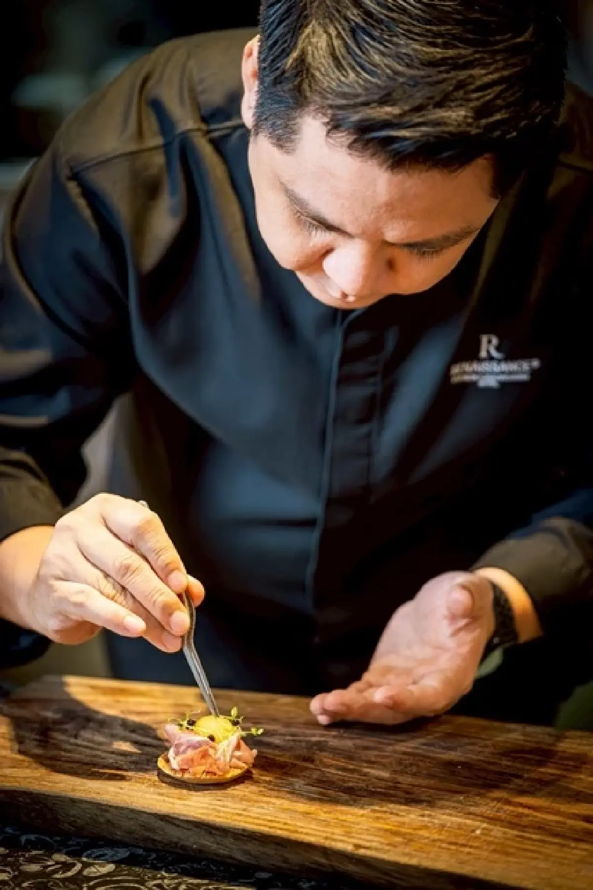 ‘4 เมนูพิเศษ’  ที่ ห้องอาหารลา ทาโวลา (La Tavola) โรงแรมเรเนซองส์ฯ