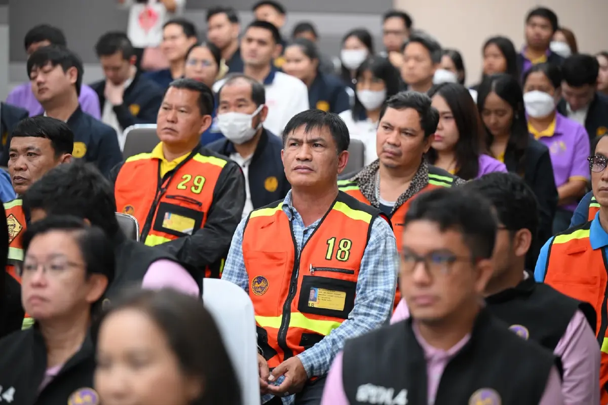 รณรงค์ใหญ่! 'เลิกเสี่ยง = รอด'3 หน่วยงาน ผนึกกำลังสวมหมวกกันน็อก