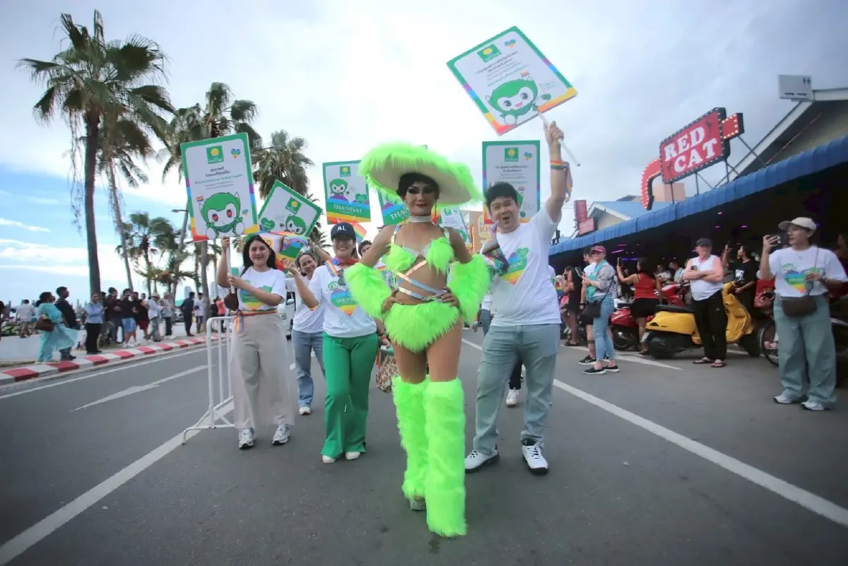 ประกันภัยไทยวิวัฒน์ ผนึก เซ็นทรัลพัฒนา ฉลอง Pride Month 2025