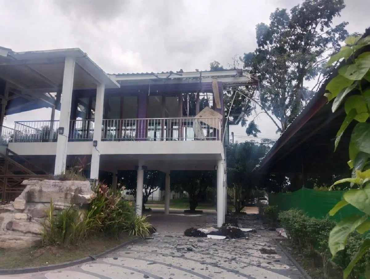 กัมพูชาโจมตี  'สถานพยาบาล' เสียหายหนัก 3 แห่ง ต้องสร้างใหม่