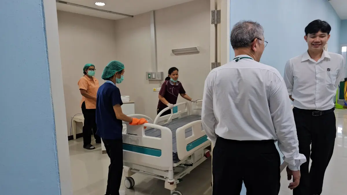 รพ.ม.อุบลฯ เตรียมพร้อมเต็มที่ เพิ่มเตียง-บุคลากร รับมือวิกฤตชายแดน