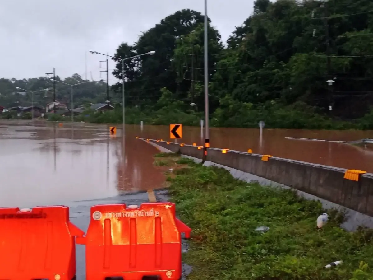 น่านน้ำท่วมหนักรอบใหม่ ระดับน้ำน่านพุ่ง 9.51 ม. สั่งอพยพประชาชน