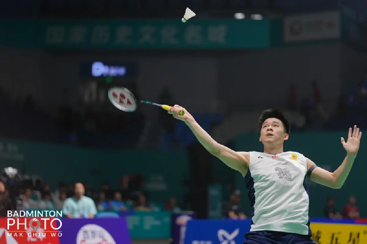 ถ่ายทอดสดแบดมินตัน ไทย \'วิว กุลวุฒิ พบ โจว เทียน เฉิน\' China Open 2025