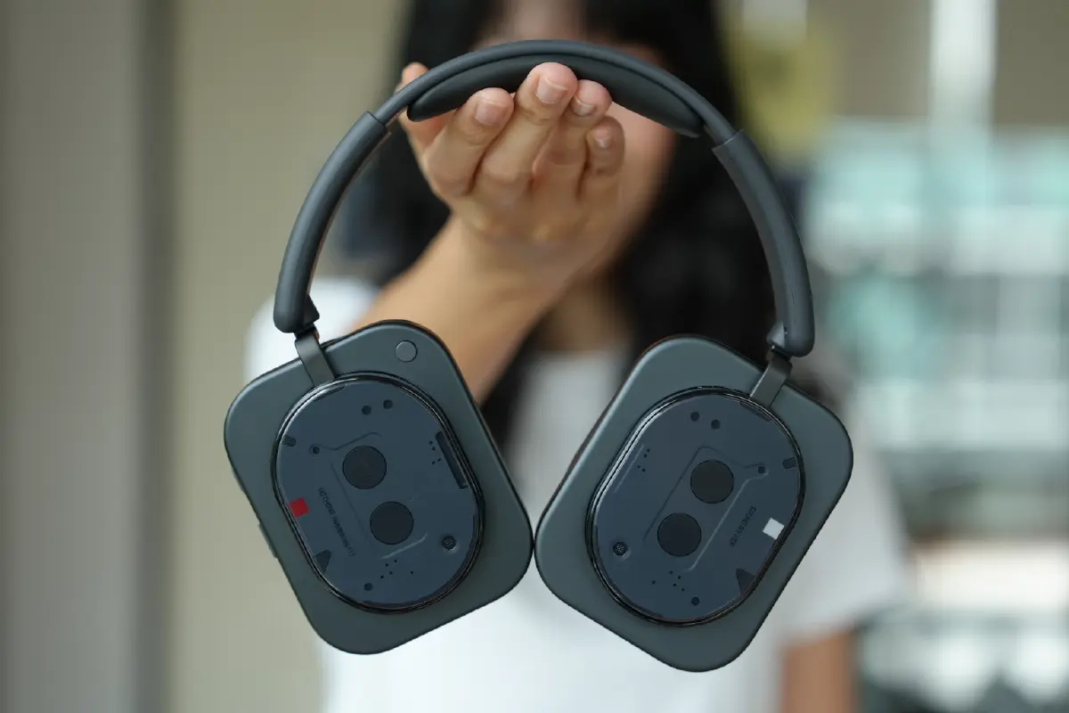 เห็นปุ๊บรู้ปั๊บ รีวิว 'Nothing headphone (1)' หูฟังสุดคูลสุดยูนีค