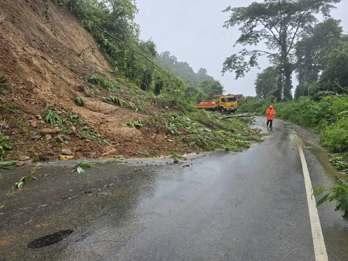 กรมทางหลวงชนบท แจ้งล่าสุด 'น้ำท่วมถนน' สัญจรผ่านไม่ได้ 11 สายทาง
